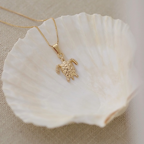 Sea Turtle Necklace | 18k Gold Filled - Picture 5 of 8